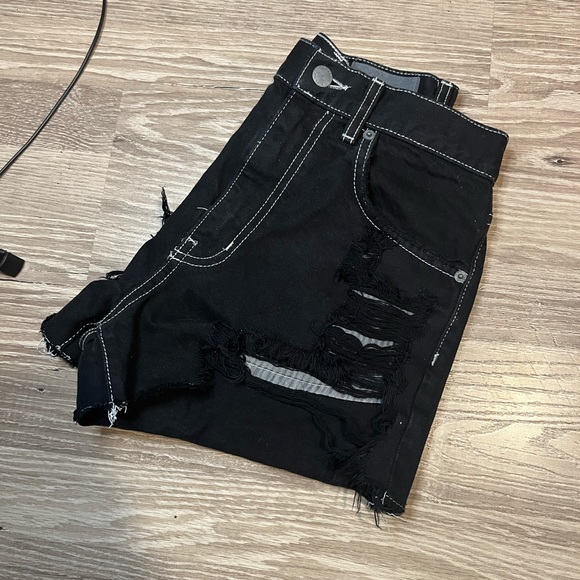 LF black high waisted jean shorts, size 25 - Picture 2 of 5